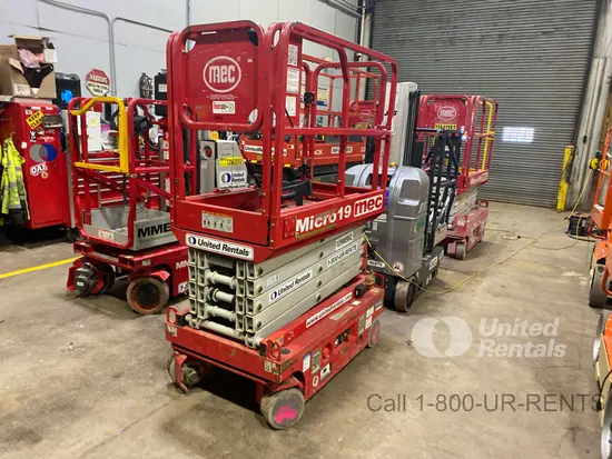 2019 MEC MICRO 19 Scissor Lift