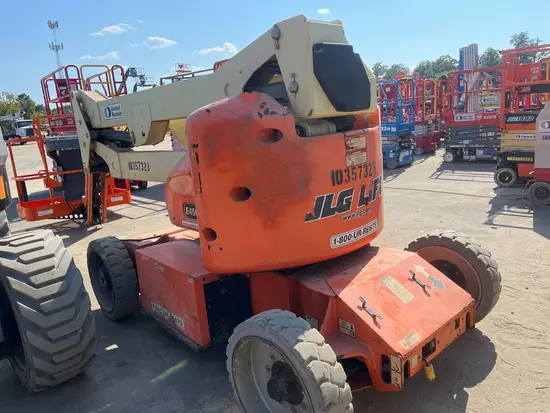 2015 JLG E450AJ Articulating Boom Lift