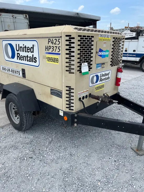 2019 Doosan P425/HP375WCUT4 Air Compressor