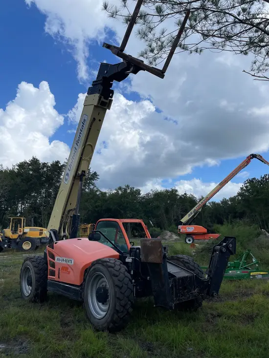 2018 JLG 1055 Forklift