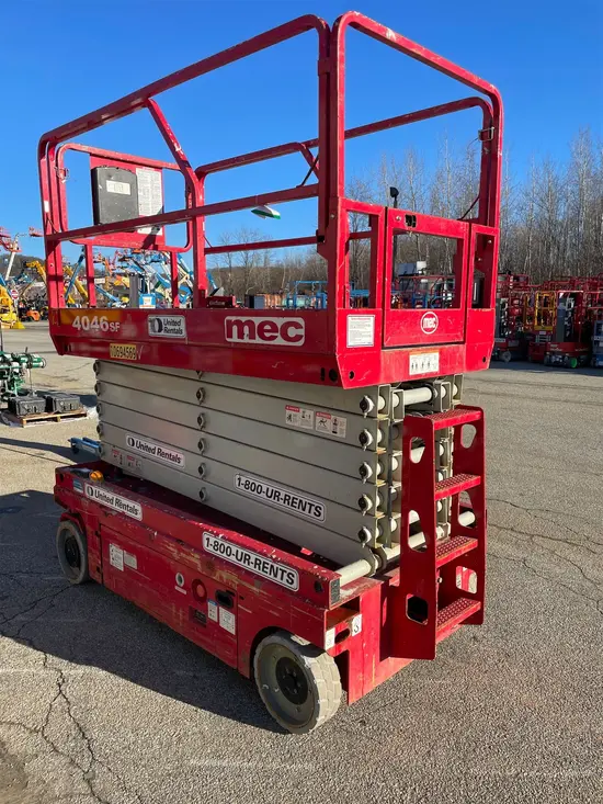 2017 MEC 4046SE Scissor Lift