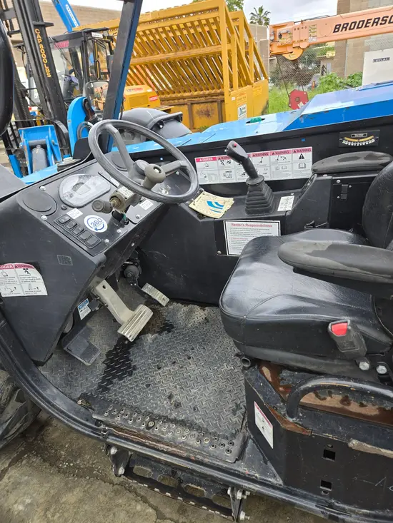 2017 Genie GTH-1056 Forklift