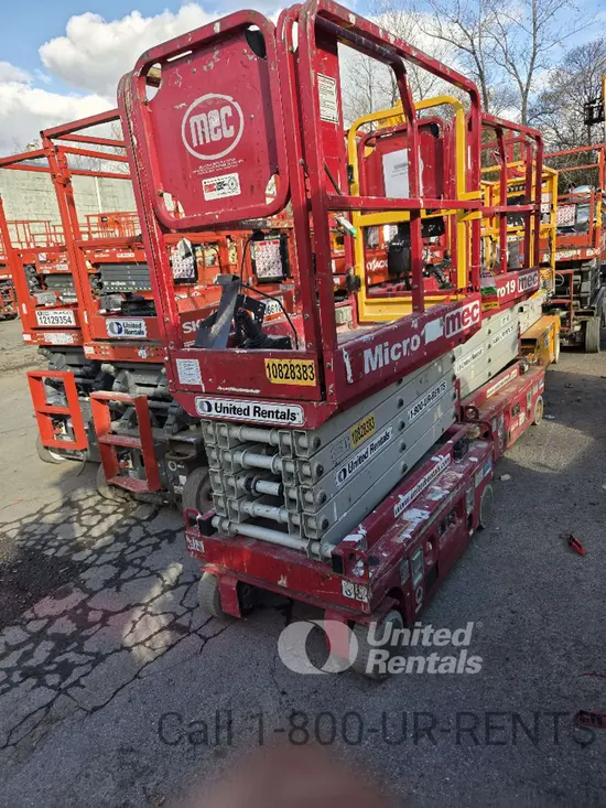 2018 MEC MICRO 19 Scissor Lift