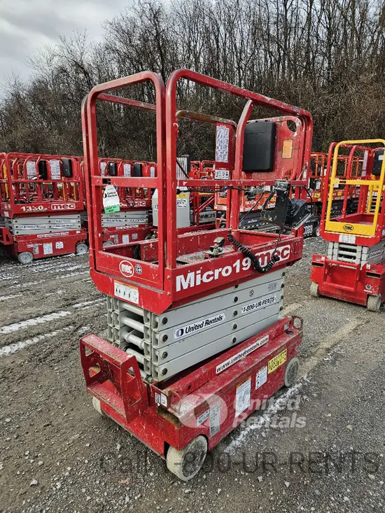 2018 MEC MICRO 19 Scissor Lift
