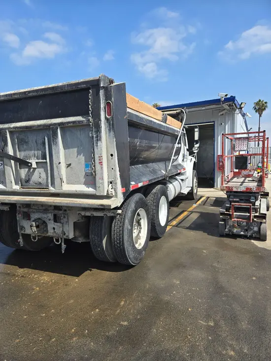 2020 Freightliner M2-106 Truck