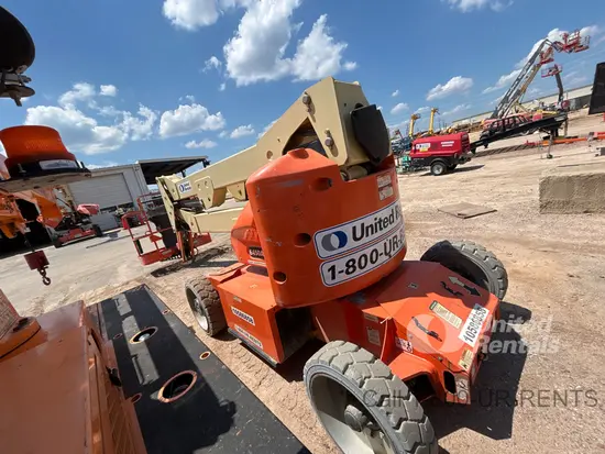 2017 JLG E450AJ Articulating Boom Lift
