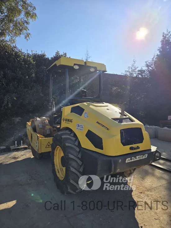2021 BOMAG BW177PDH-5 Single Drum Roller