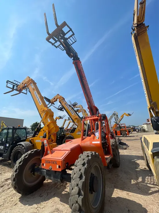 2021 SKYTRAK 8042 Forklift