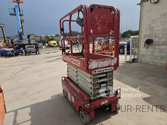 2020 MEC MICRO 19 Scissor Lift