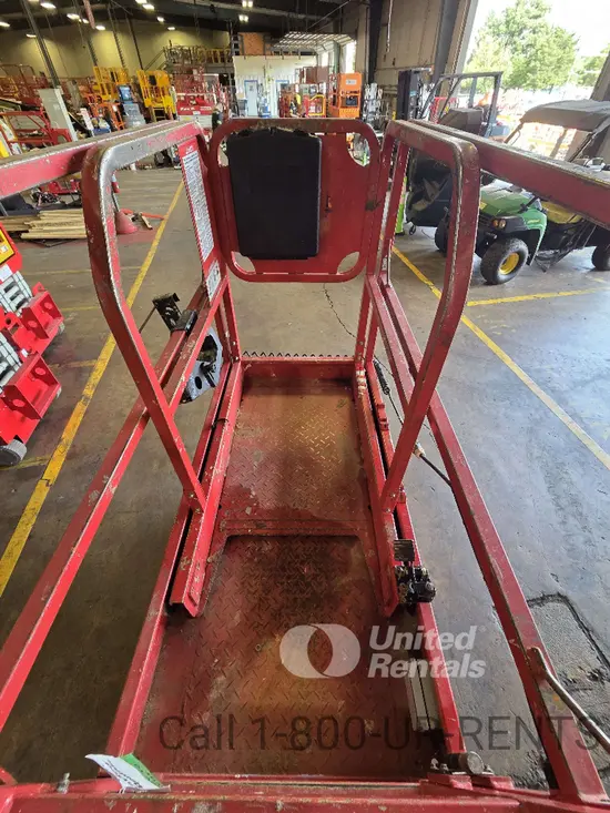 2019 MEC MICRO 19 Scissor Lift