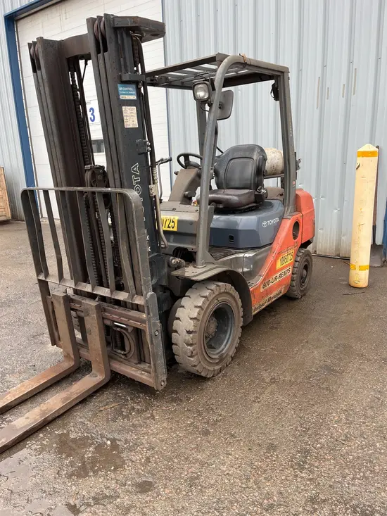 2019 Toyota 8FGU25 Warehouse Forklift