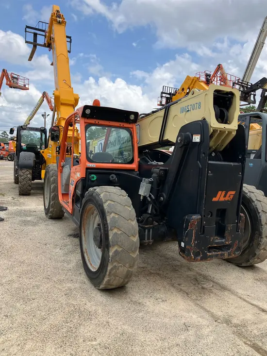 2017 JLG 742 Forklift