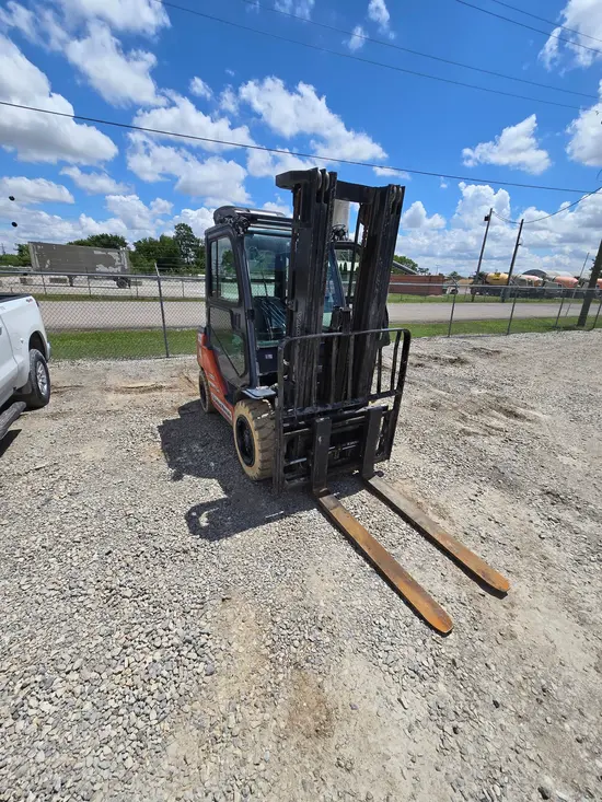 2020 Toyota 8FDU30 Warehouse Forklift