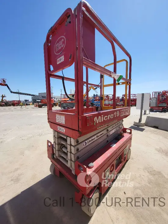 2021 MEC MICRO 19 Scissor Lift