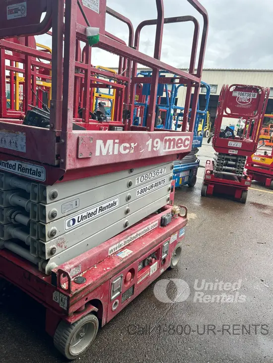 2018 MEC MICRO 19 Scissor Lift