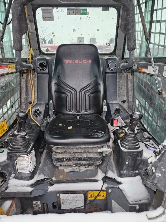 2022 Takeuchi TL12V2-CR Track Loader
