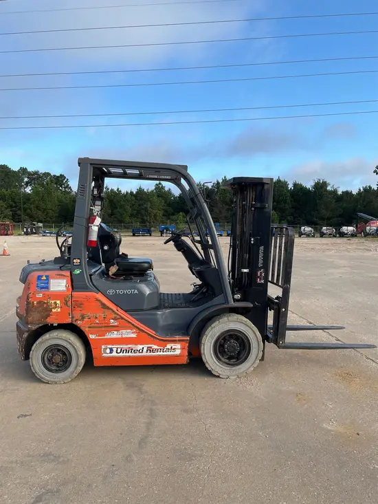 2019 Toyota 8FGU25 Warehouse Forklift