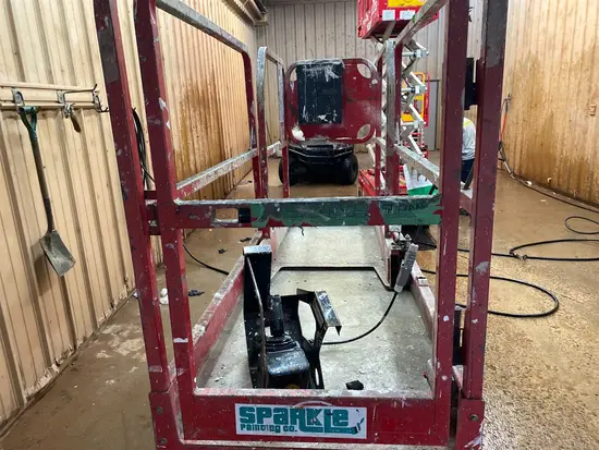 2019 MEC MICRO 19 Scissor Lift