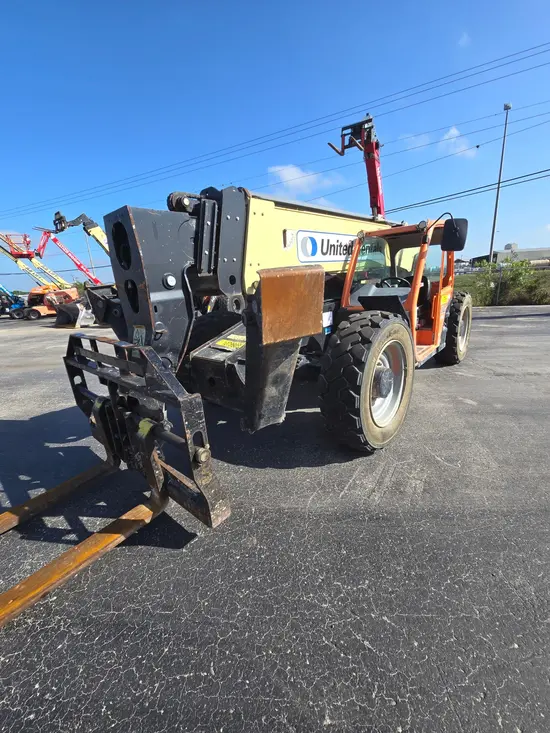 2018 JLG 1055 Forklift
