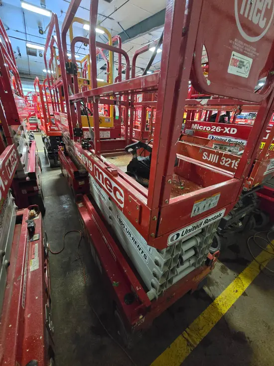2019 MEC MICRO 19 Scissor Lift