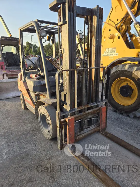 2017 Toyota 8FGU25 Warehouse Forklift