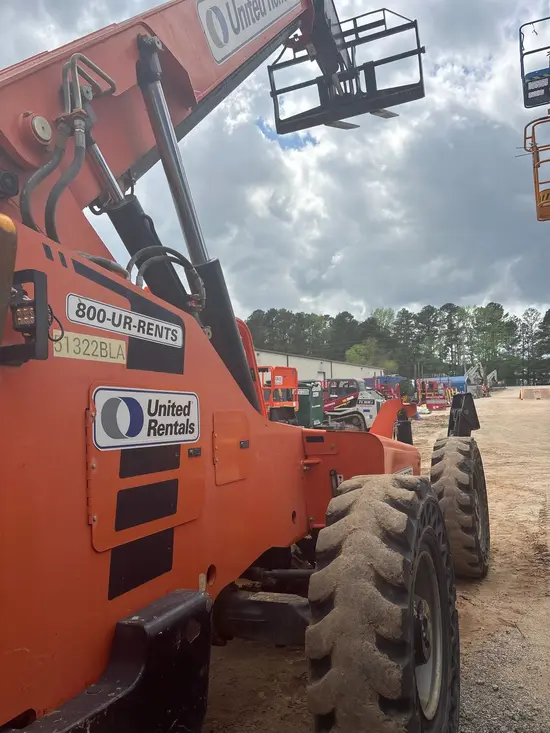 2017 SKYTRAK 10054 Forklift