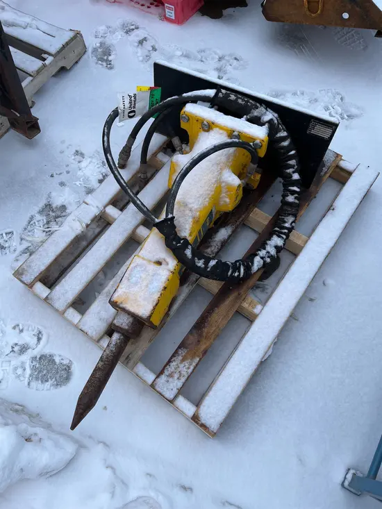 2023 Epiroc SB 152 Attachment