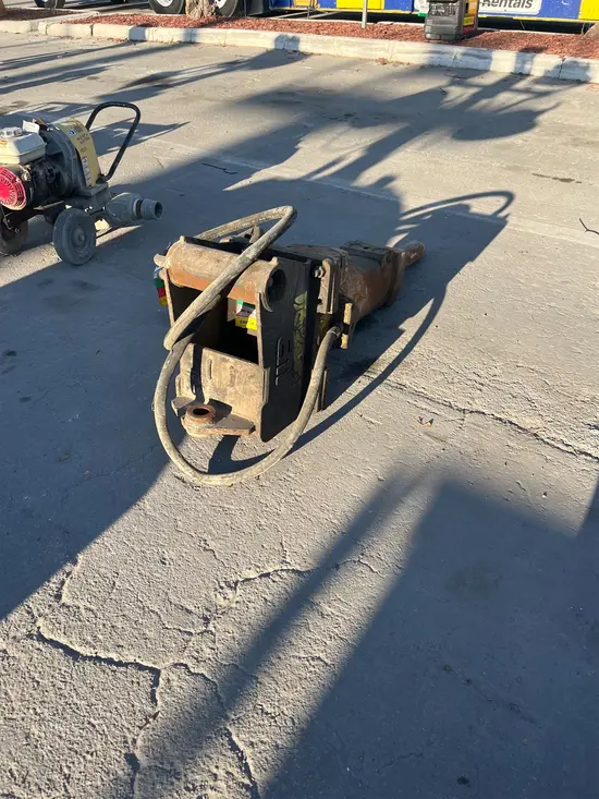 2021 Epiroc SB 452 Attachment
