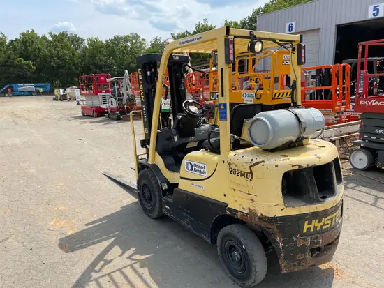 2017 HYSTER H50XT Warehouse Forklift