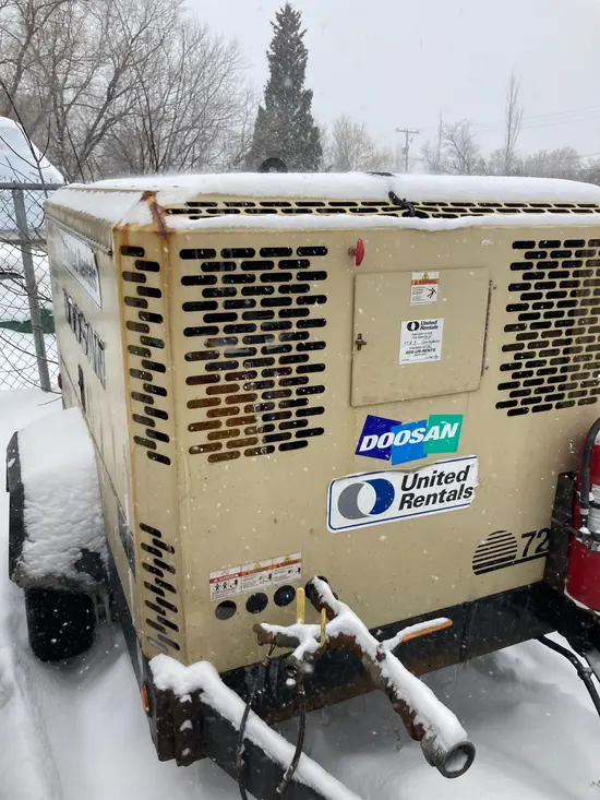 2018 Doosan P425/HP375EXT3 Air Compressor