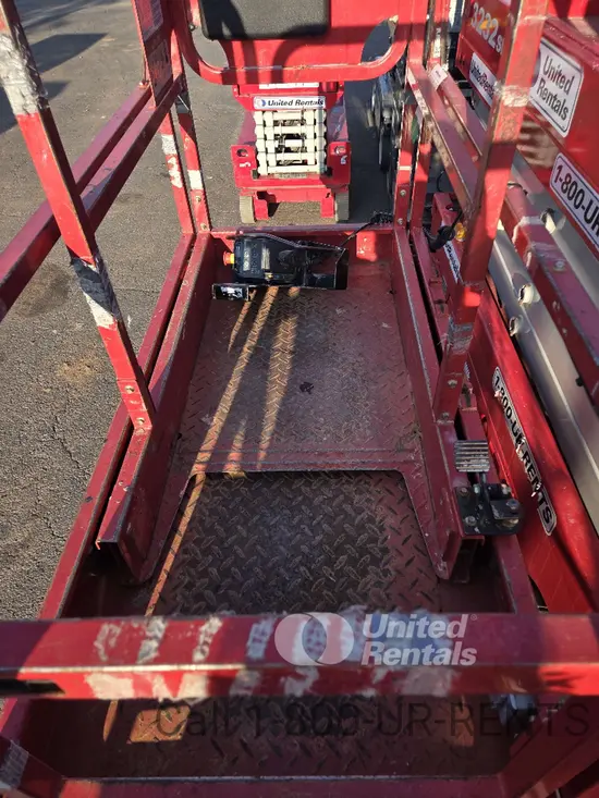 2019 MEC MICRO 19 Scissor Lift