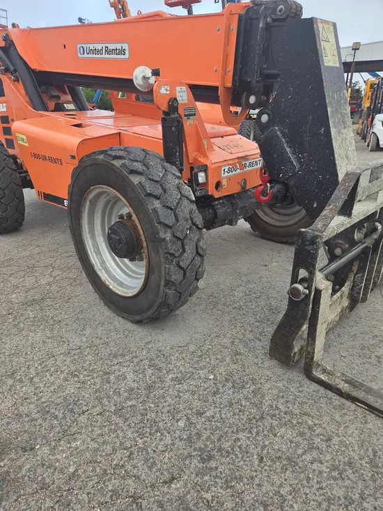 2017 SKYTRAK 8042 Forklift