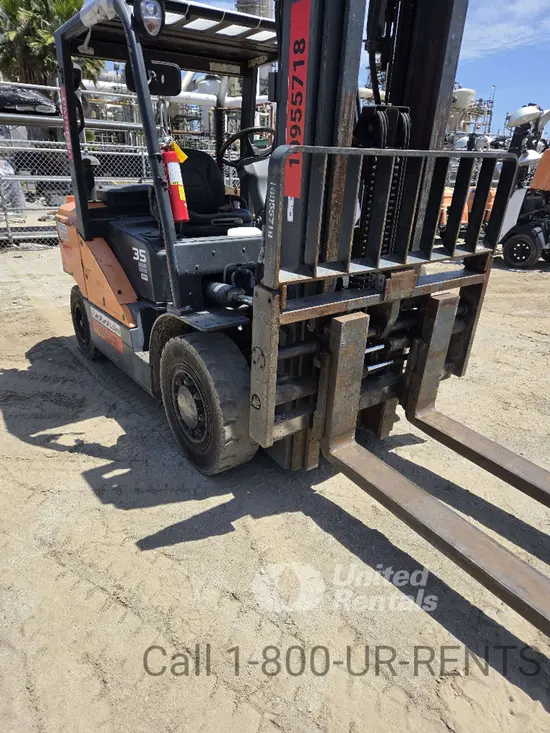 2019 Doosan D35S-7 Warehouse Forklift