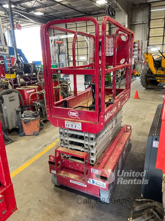 2018 MEC MICRO 19 Scissor Lift