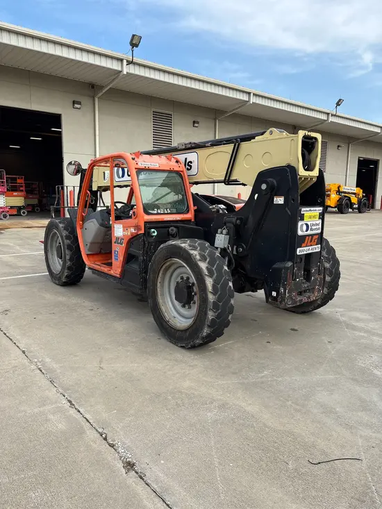 2018 JLG 742 Forklift
