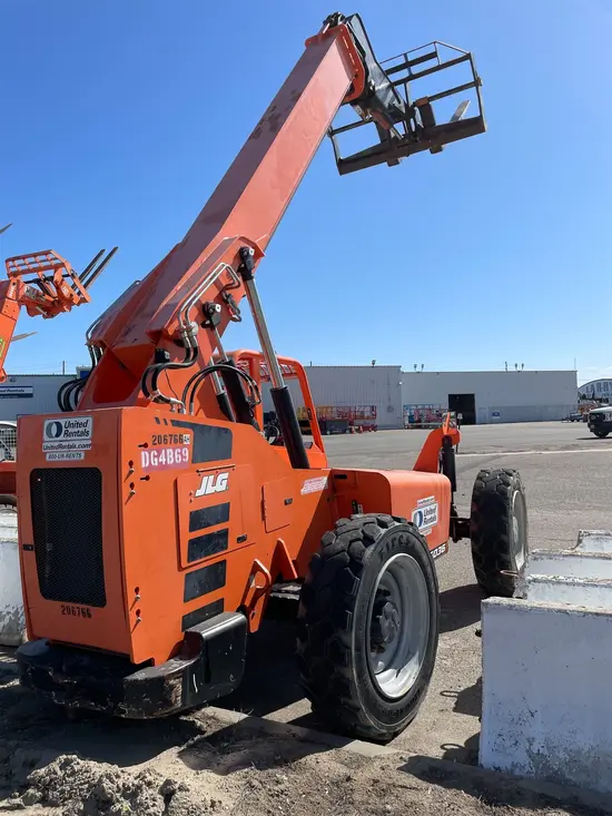 2018 SKYTRAK 6036 Forklift