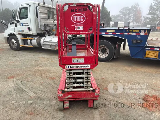 2019 MEC MICRO 19 Scissor Lift