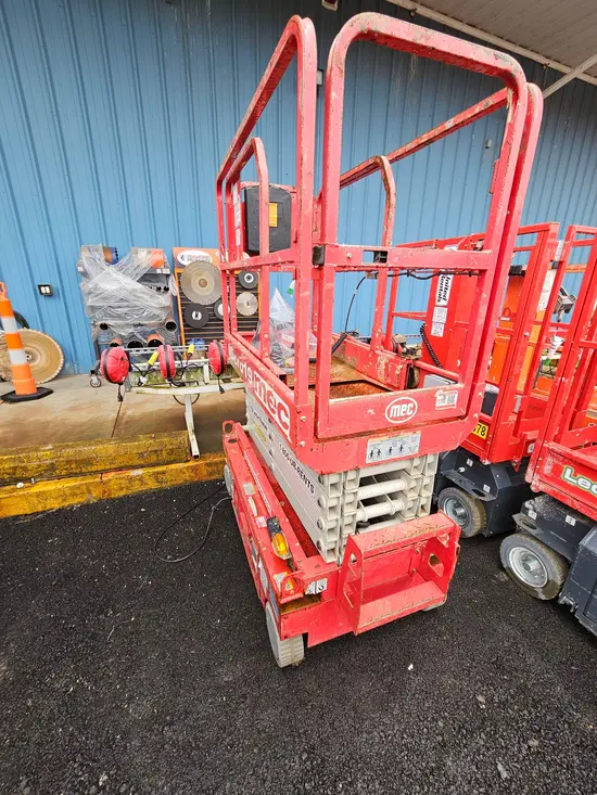 2019 MEC MICRO 19 Scissor Lift
