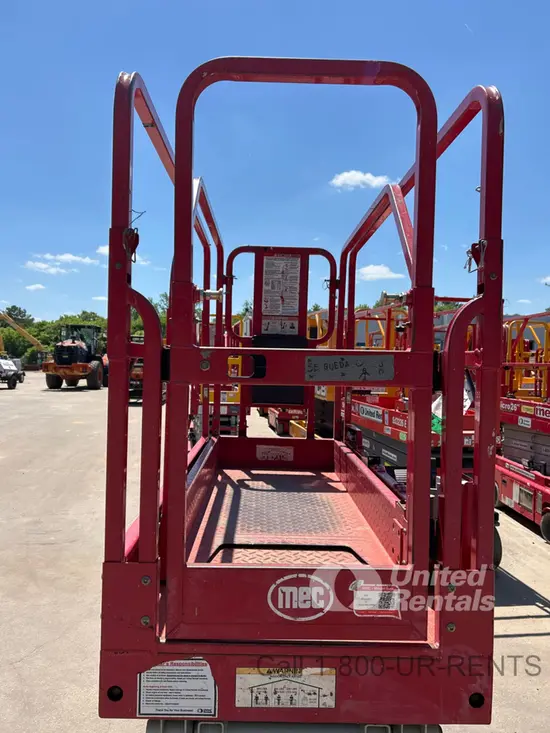 2020 MEC MICRO 26 Scissor Lift