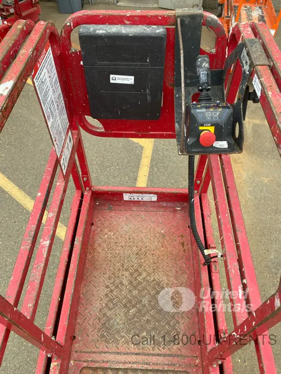 2018 MEC MICRO 19 Scissor Lift