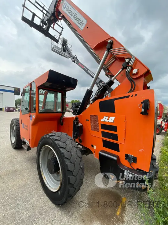 2019 SKYTRAK 8042 Forklift
