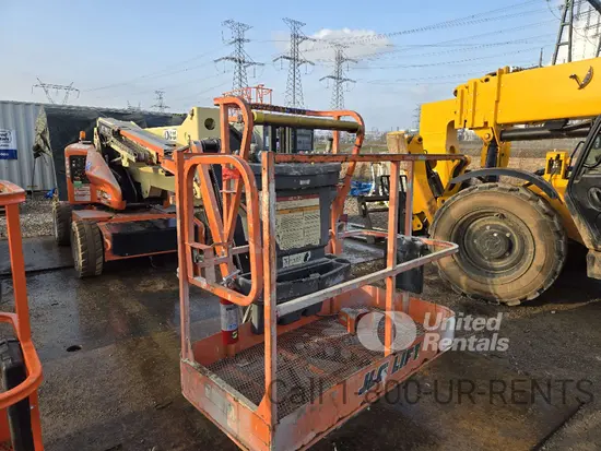 2017 JLG E450AJ Articulating Boom Lift