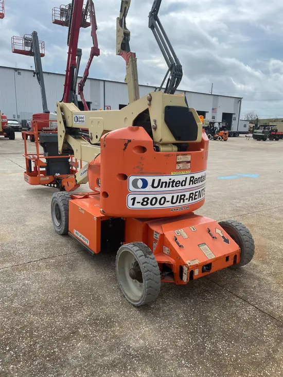 2017 JLG E400AN Articulating Boom Lift