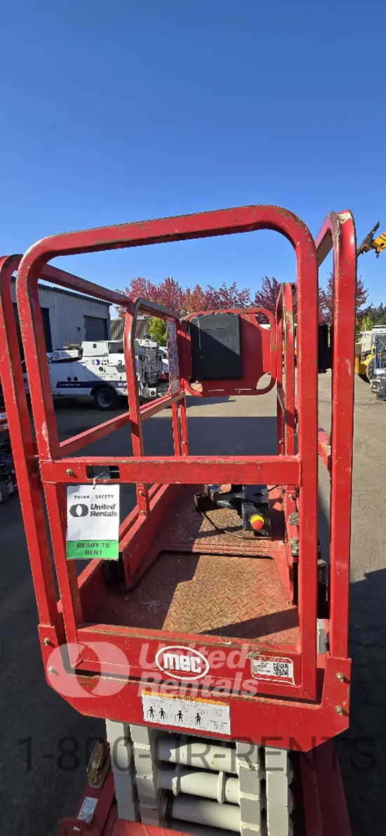 2020 MEC MICRO 19 Scissor Lift