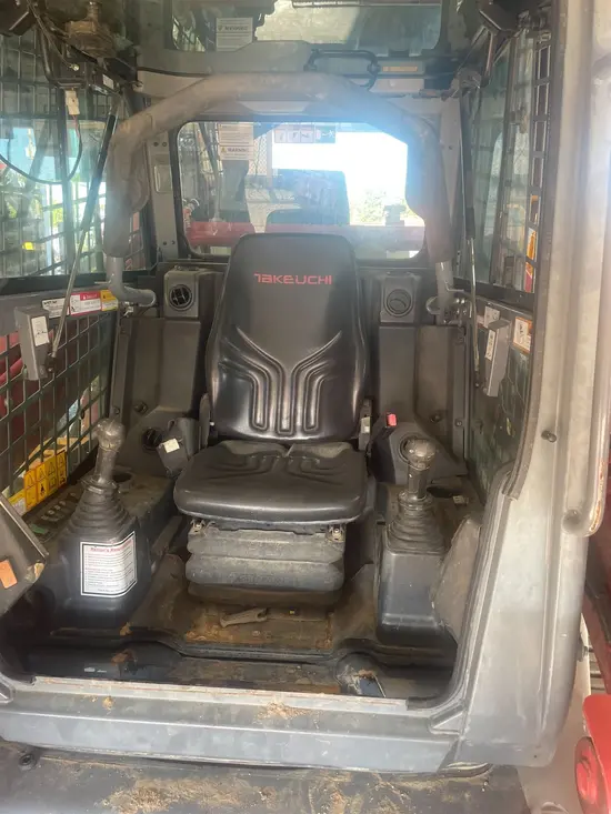 2020 Takeuchi TL12V2-CR Track Loader