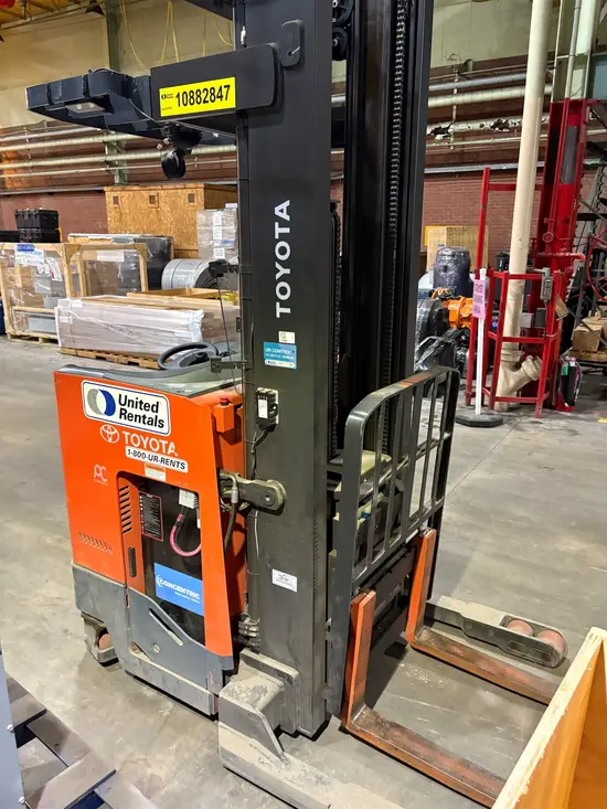 2018 Toyota 9BRU23 Warehouse Forklift