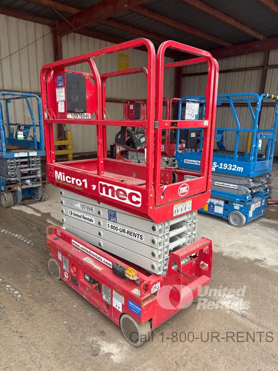 2019 MEC MICRO 19 Scissor Lift