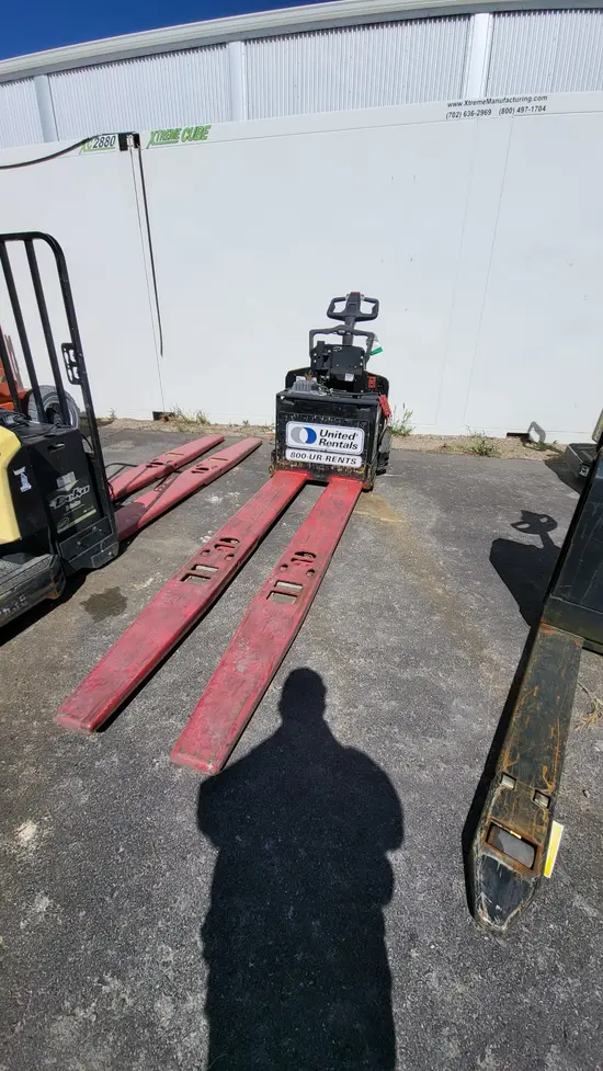 2020 YALE MPE060-VG Jack