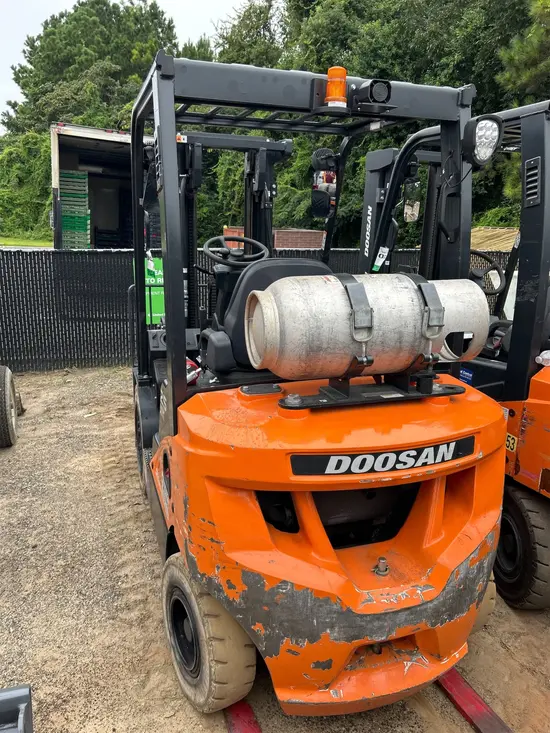 2022 Doosan G25E-7DF Warehouse Forklift