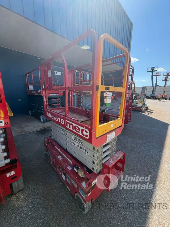 2018 MEC MICRO 19 Scissor Lift